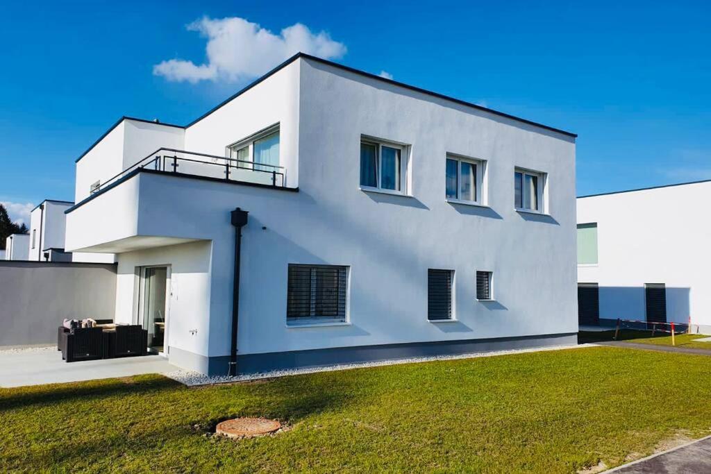 Leon Apartment Neu! Gemuetlichkeit An Erster Stelle Linz Dış mekan fotoğraf